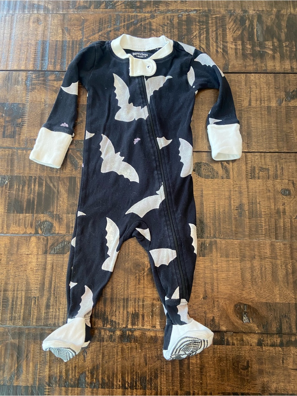 Burt's Bees Baby Snug Fit Pajamas size 0-3 months